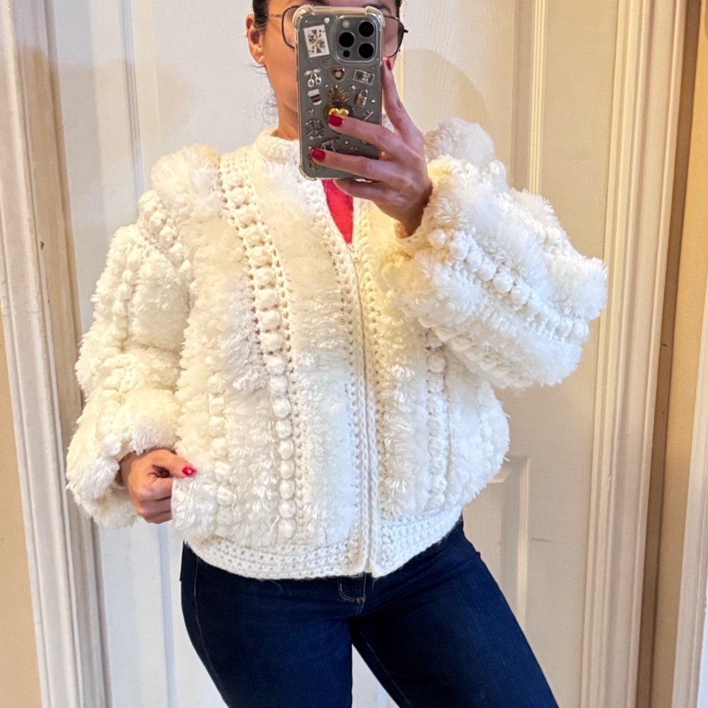Chic White Textured Jacket